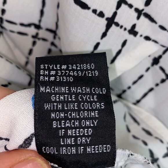 ALYX blouse with tie front and sleeve detail NEW! - Picture 7 of 9